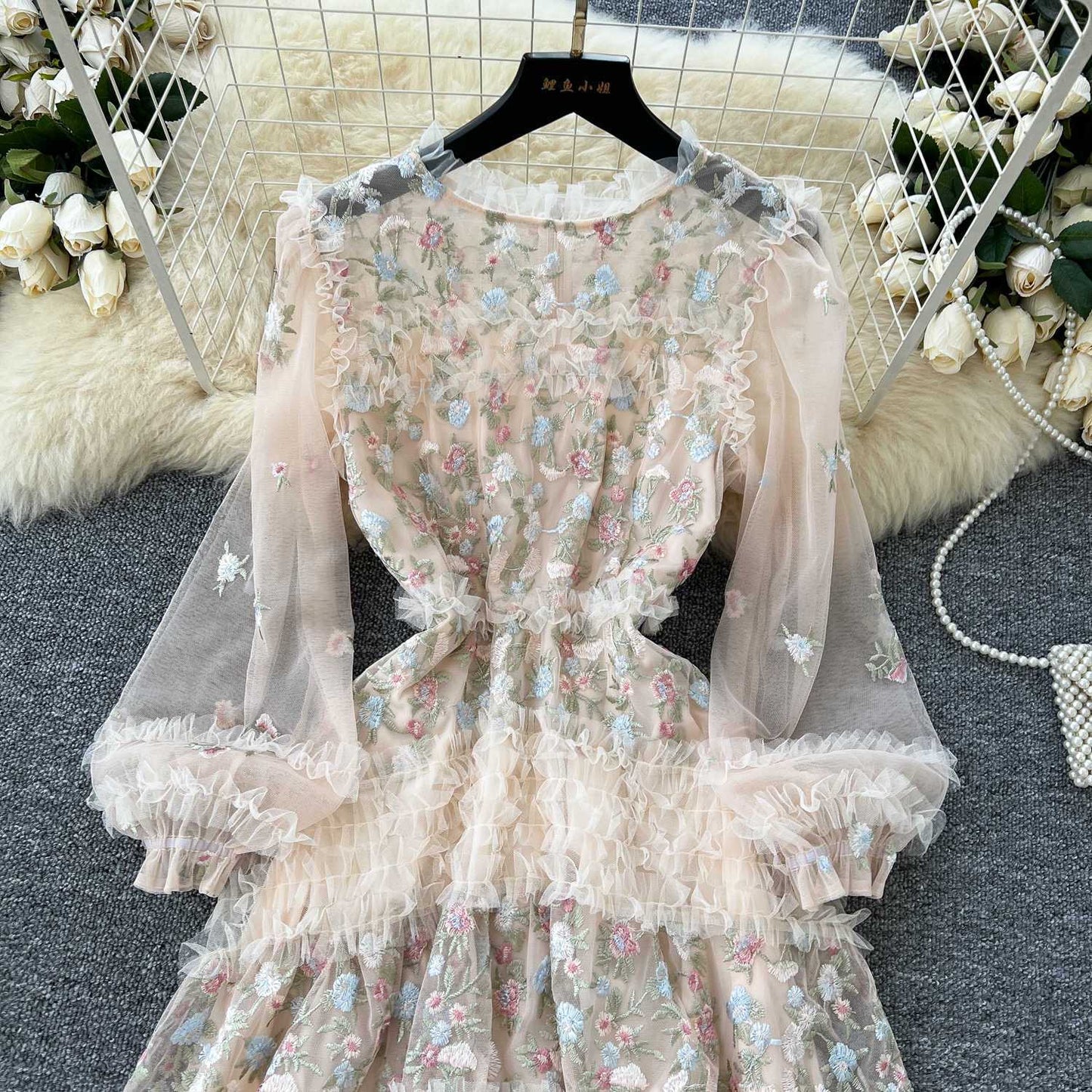Celebrity elegant dress 2024