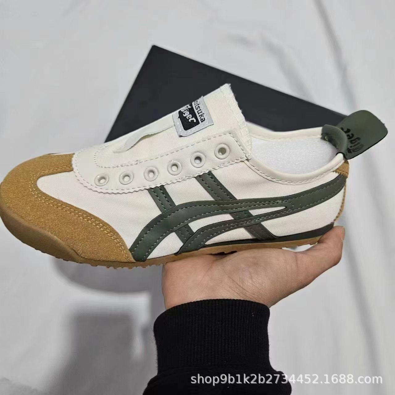 On hand 39