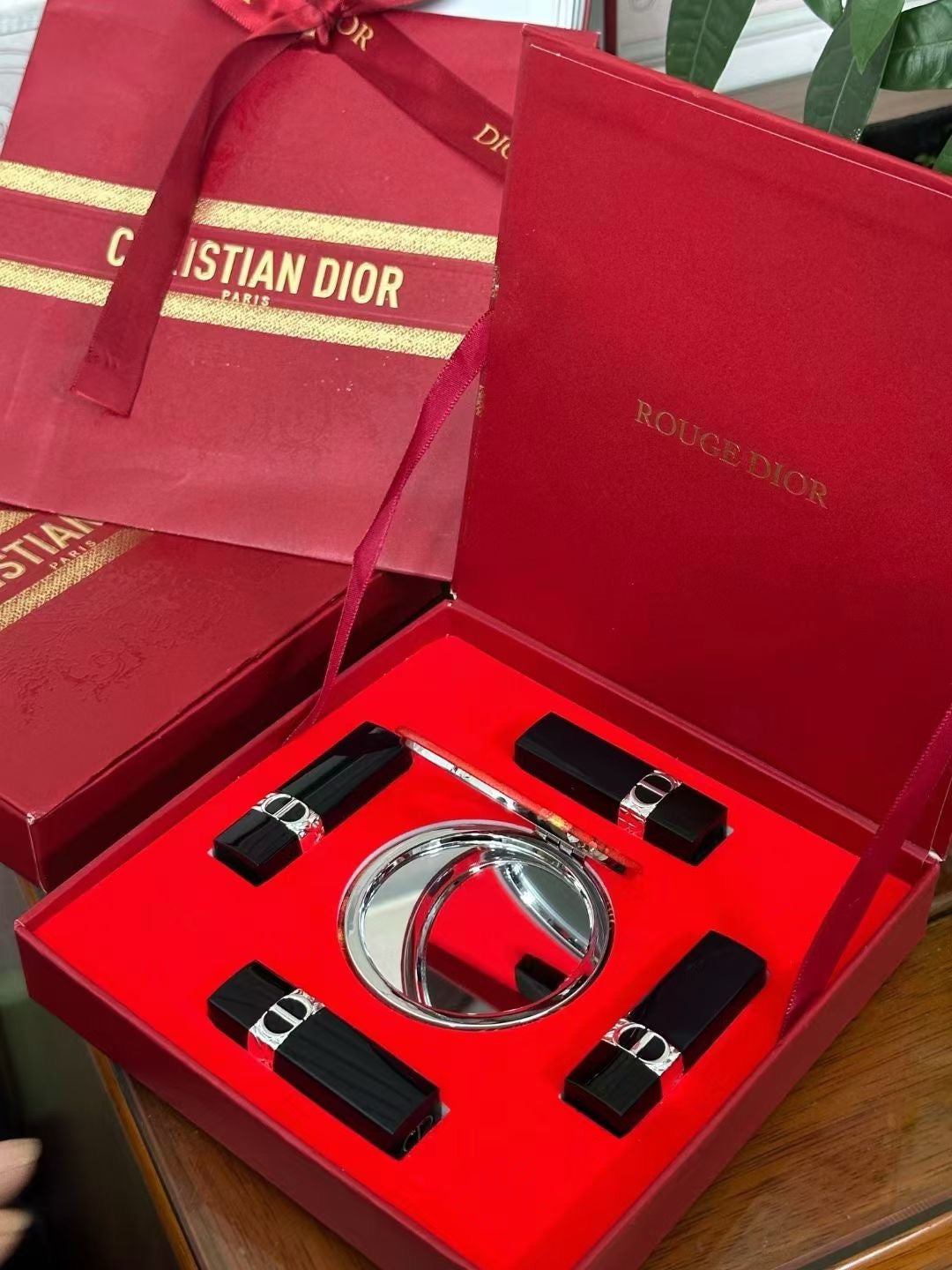 Dior