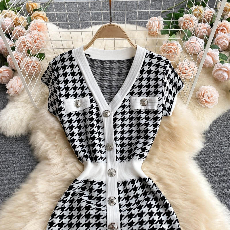 Pinkou Women Stylish Houndstooth Tweed Dress Short Sleeve Pockets Stretchy Slim Dresses V Neck Sheath Midi Vestidos QA52