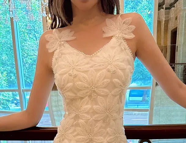French High end Luxury Elegance Flower Studded Bead Relief Dress Women Slim Waist Closing Designer Spaghetti Strap Long Dresses