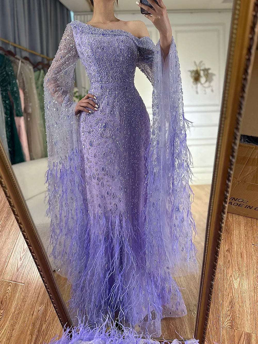 Serene Hill 2024 Arabic Rose Gold A-Line Cape Sleeve Feather Beaded Luxury Saudi Evening Gown for Formal Occasion LA72763
