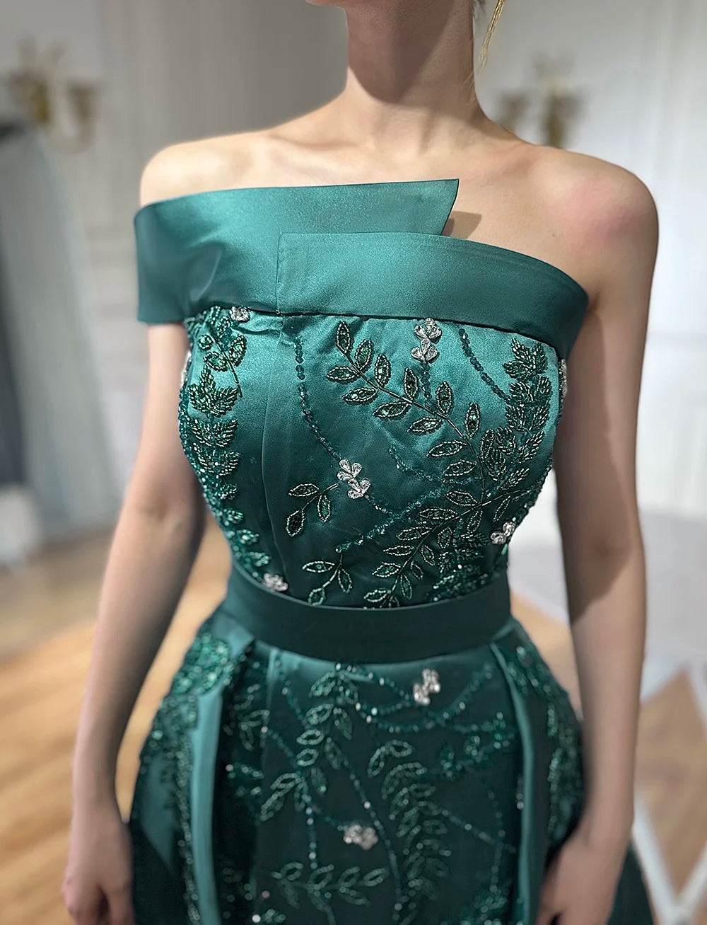 Serene Hill 2024 Green Arabic One-Shoulder Satin Evening Gown Beaded Dress with Overskirt and Split for Formal Occasion LA72178