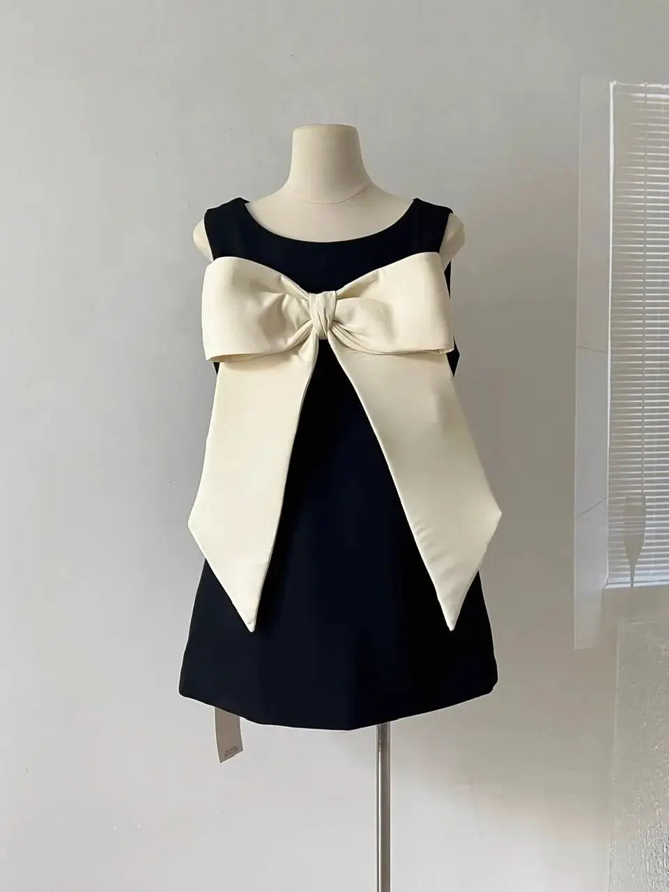 Small Fragrant Sleeveless A-line Dress With Big Bow Summer Women's Luxury Mini Dresses Trendy Temperament Evening Dress Elegant
