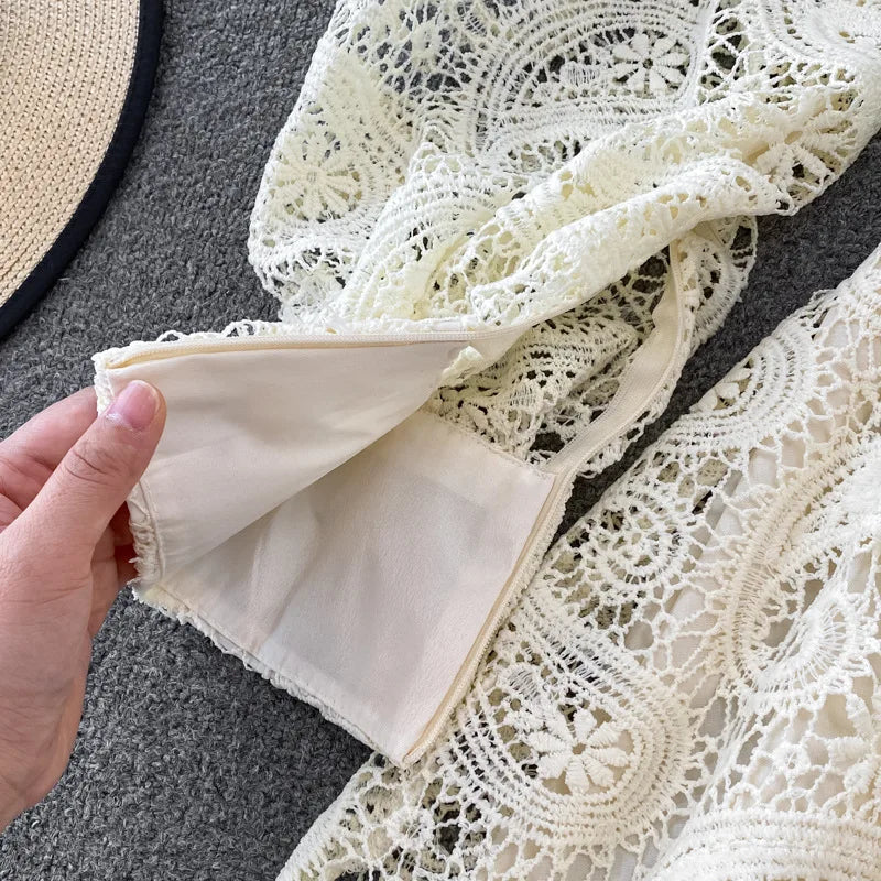 Vintage Court Style Lace Dress Women Elegant Hollowed Out Lantern Long Sleeve Slim Party Dresses Ladies Beige Black Long Robe