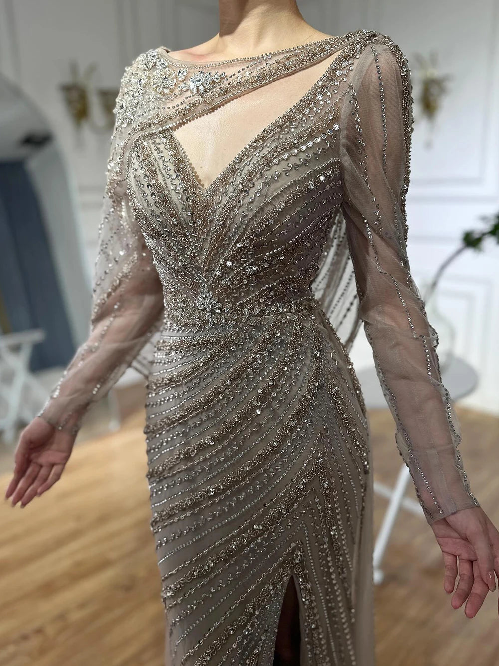 Luxury Champagne Split Evening Dresses 2024 Diamond Beaded Sleeveless Mermaid Formal Serene Hill LA70301