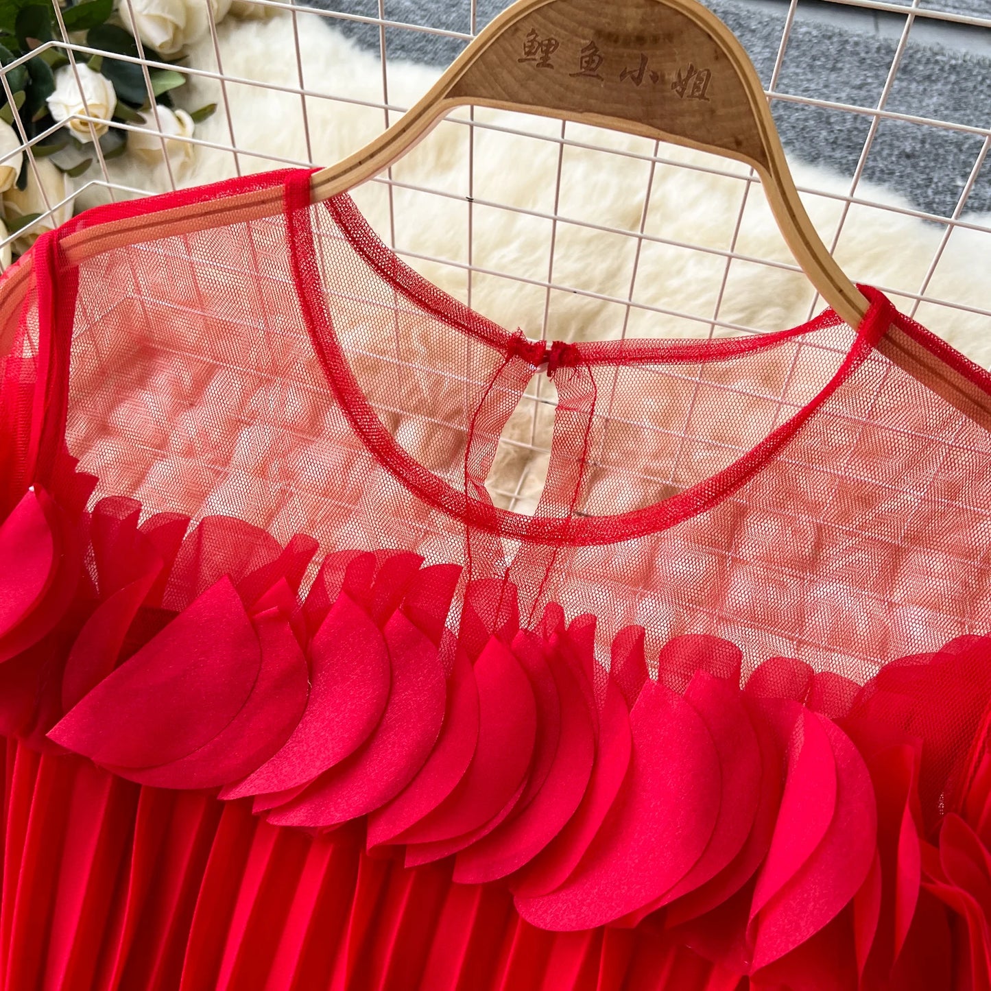 French mesh PATCHWORK Three-dimensional flower Sweet Dress Women Summer Waist Cinching pleated chiffon Dresses