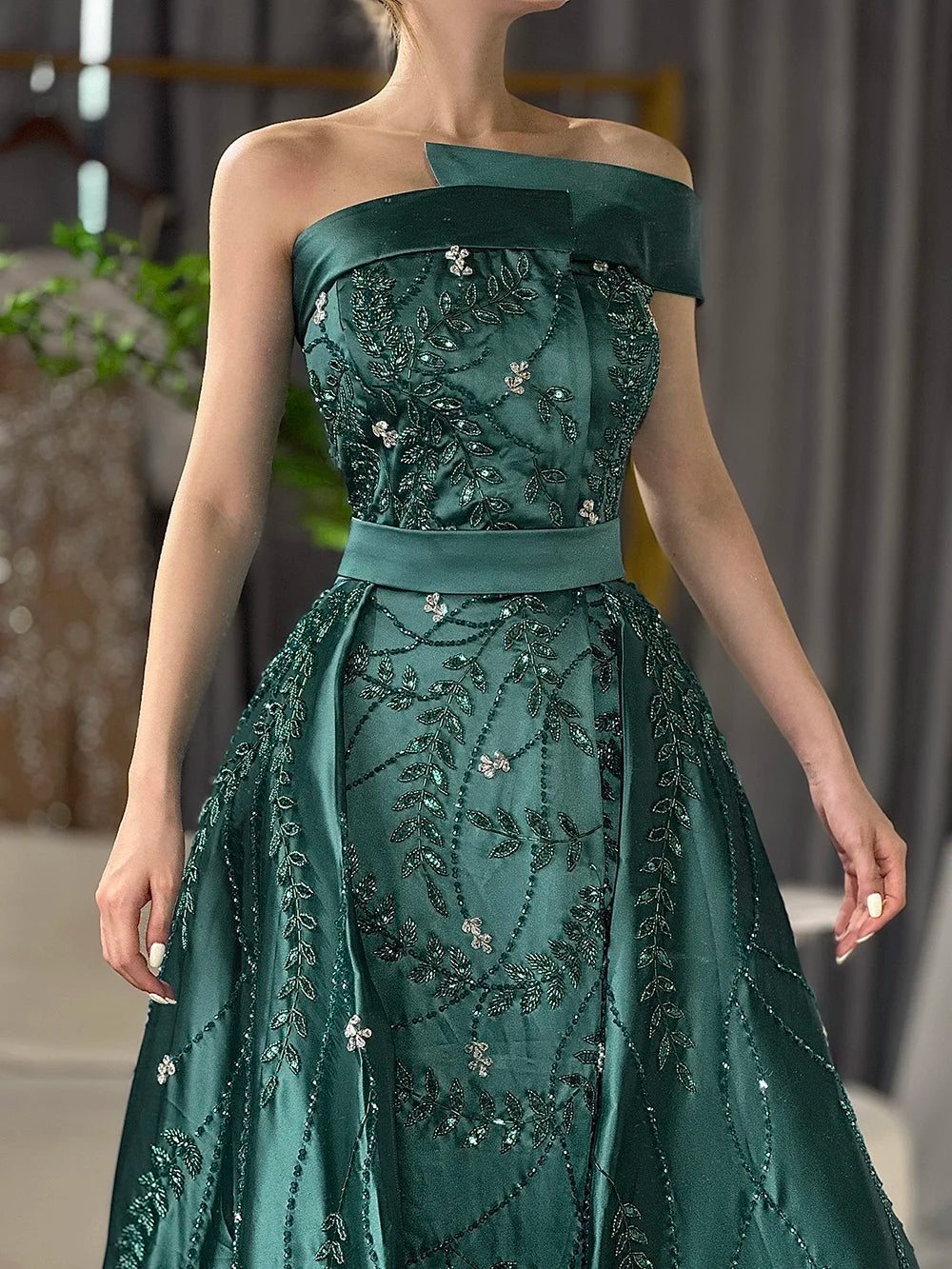 Serene Hill 2024 Green Arabic One-Shoulder Satin Evening Gown Beaded Dress with Overskirt and Split for Formal Occasion LA72178