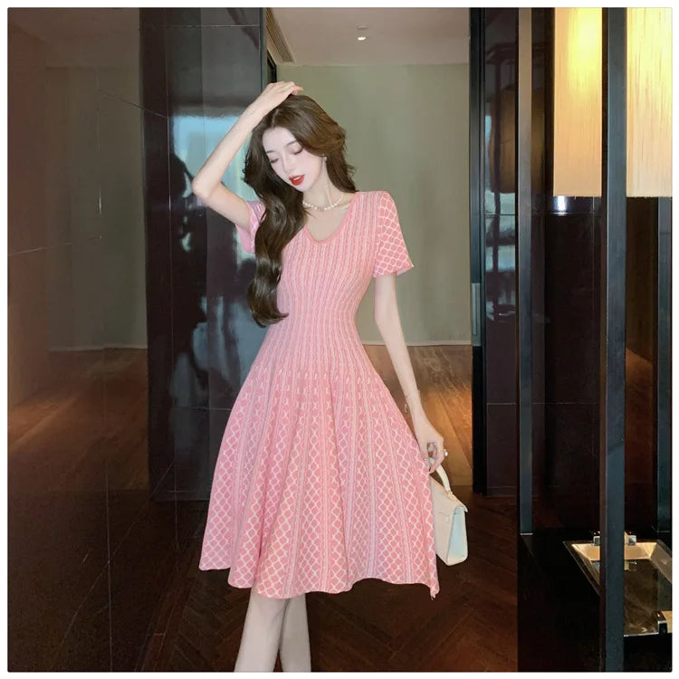 Women's Vintage Pink Knitted Mini Dress Small Fragrance V-Neck Short Sleeve Slim Fit Dresses Elegant Casual Spring Summer Female