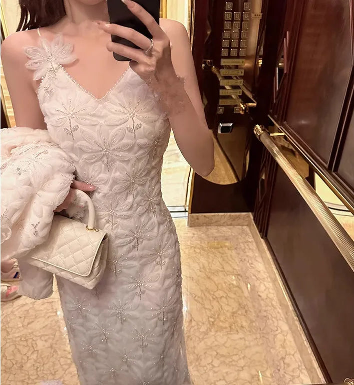 French High end Luxury Elegance Flower Studded Bead Relief Dress Women Slim Waist Closing Designer Spaghetti Strap Long Dresses