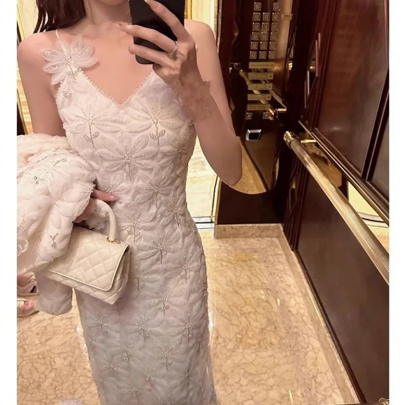 French High end Luxury Elegance Flower Studded Bead Relief Dress Women Slim Waist Closing Designer Spaghetti Strap Long Dresses