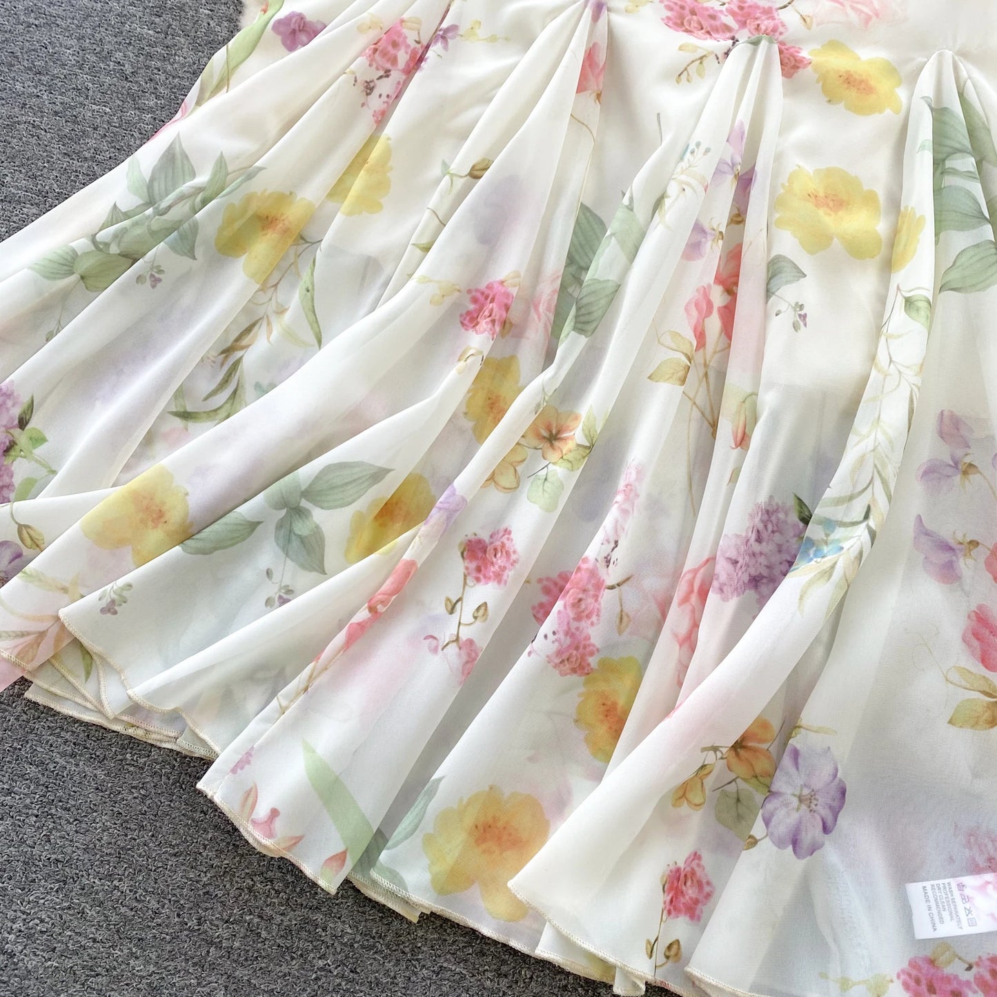 French Elegant Beach Dress 2024 New Women Sexy Floral Printed Slim Mid Length Ruffled Party Dresses Ladies Summer Long Robe