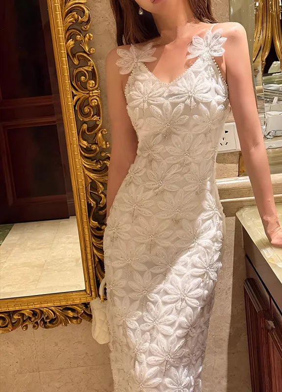 French High end Luxury Elegance Flower Studded Bead Relief Dress Women Slim Waist Closing Designer Spaghetti Strap Long Dresses
