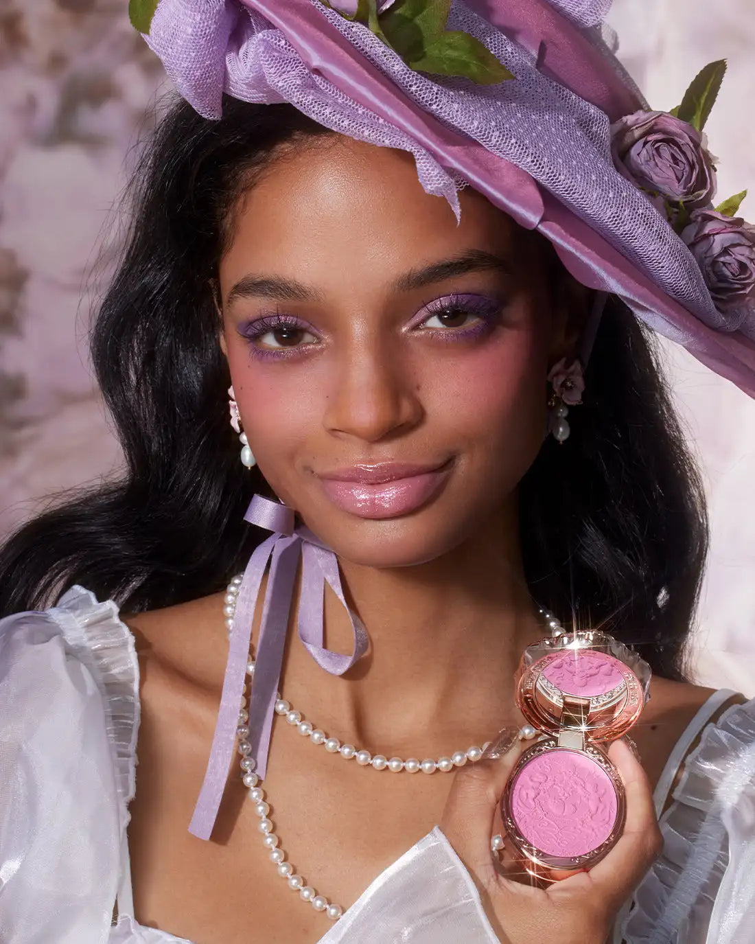 Flower Knows Moonlight Mermaid Strawberry Rococo Swan Ballet Embossed Pattern Gradient Blush Palette Collection