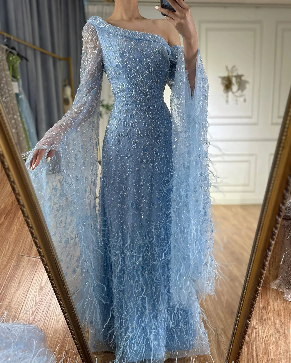 Serene Hill 2024 Arabic Rose Gold A-Line Cape Sleeve Feather Beaded Luxury Saudi Evening Gown for Formal Occasion LA72763