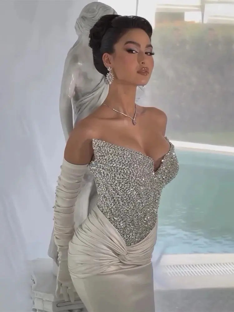 Serene Hill 2024 Elegant White Arabic Strapless Evening Gown with Crystal Beaded Dress and Gloves for Formal Occasion LA72758
