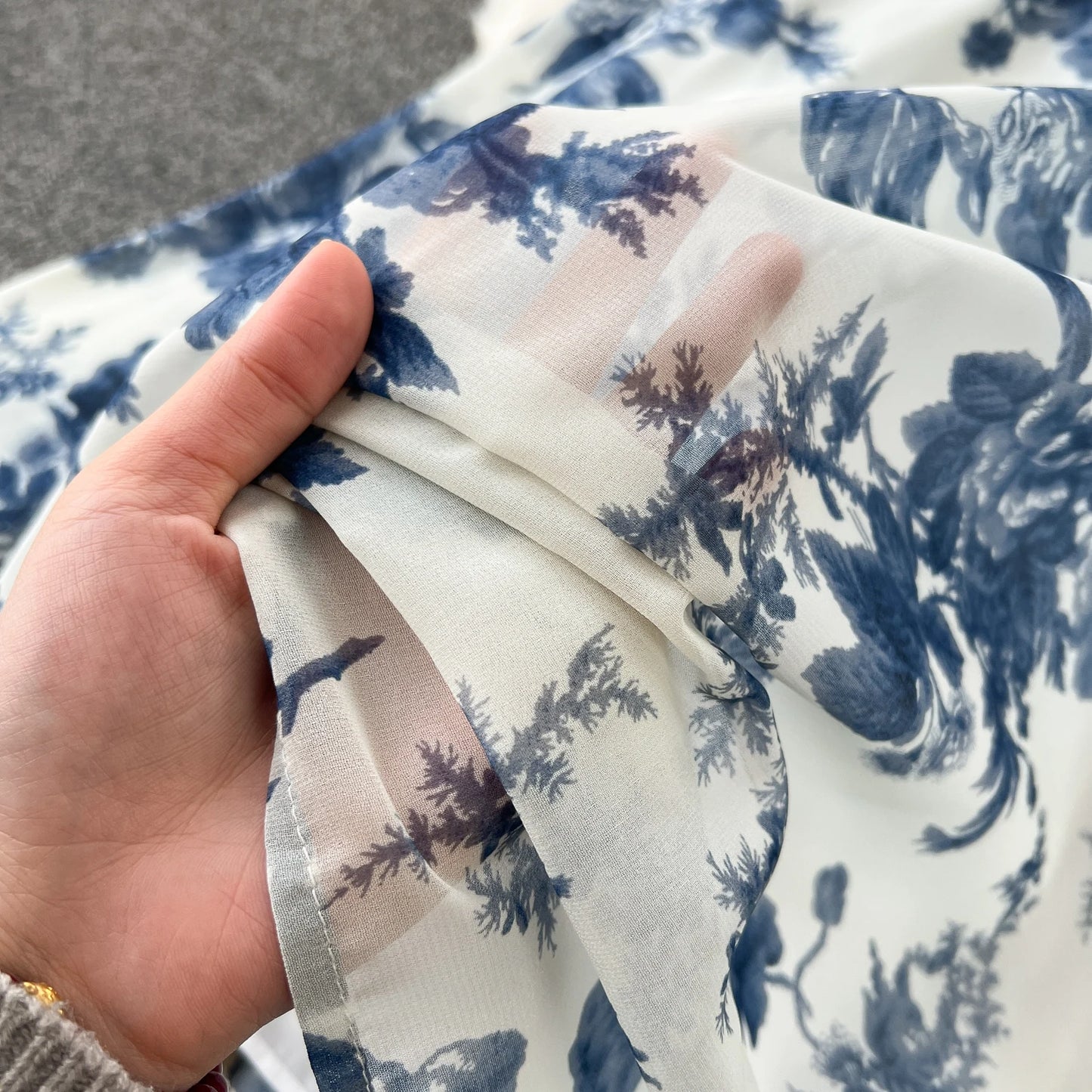 French Blue Printing Beach Long Dress Women Retro Floral Elegant Party Dresses Ladies Slim A-line Sleeveless Chiffon Long Robe