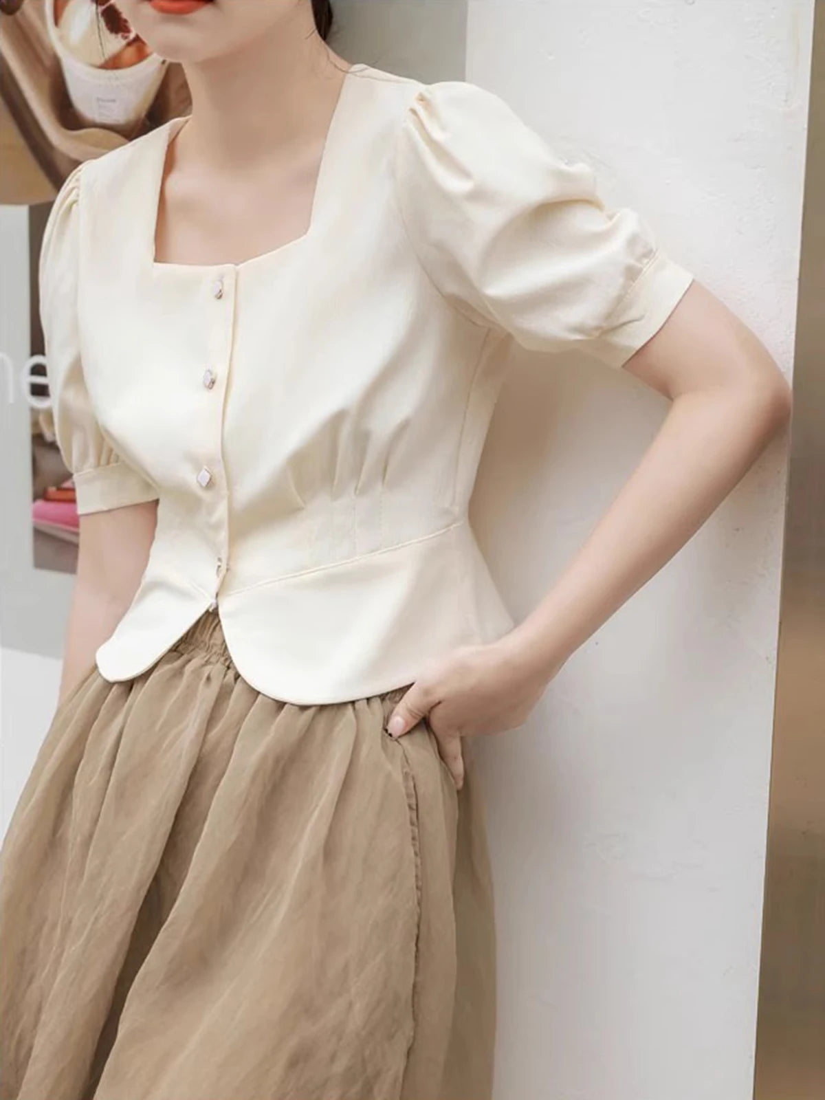 Temperament Short Bubble Sleeve Shirt for Women French Square Neck Elegant Design Office Lady Shirts Summer New Cropped Tops