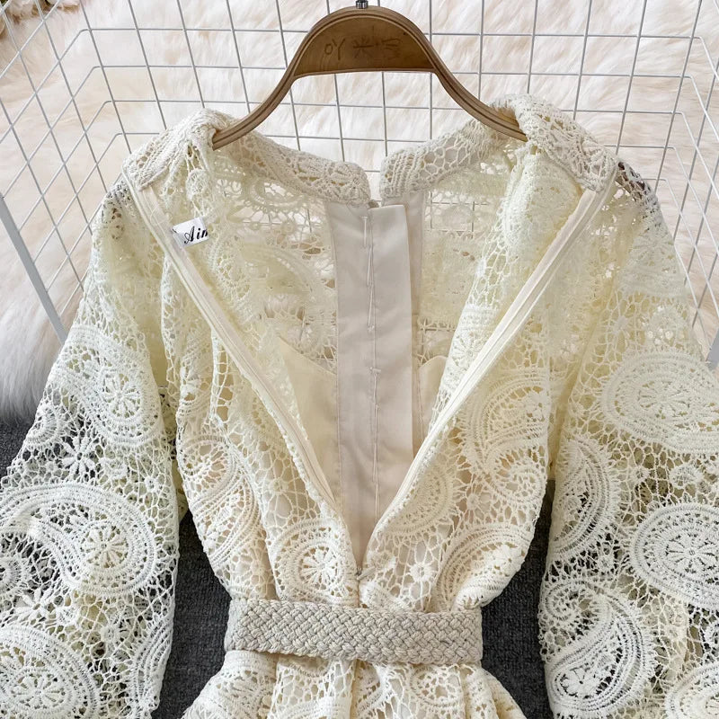 Vintage Court Style Lace Dress Women Elegant Hollowed Out Lantern Long Sleeve Slim Party Dresses Ladies Beige Black Long Robe