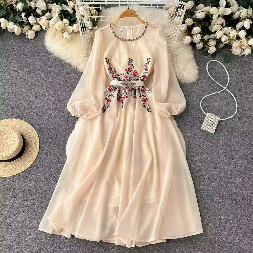 New Fashion Autumn White/Beige Beading Embroidery Long Dress For Women Elegant O Neck Puff Sleeve High Waist Elegant Party Robe