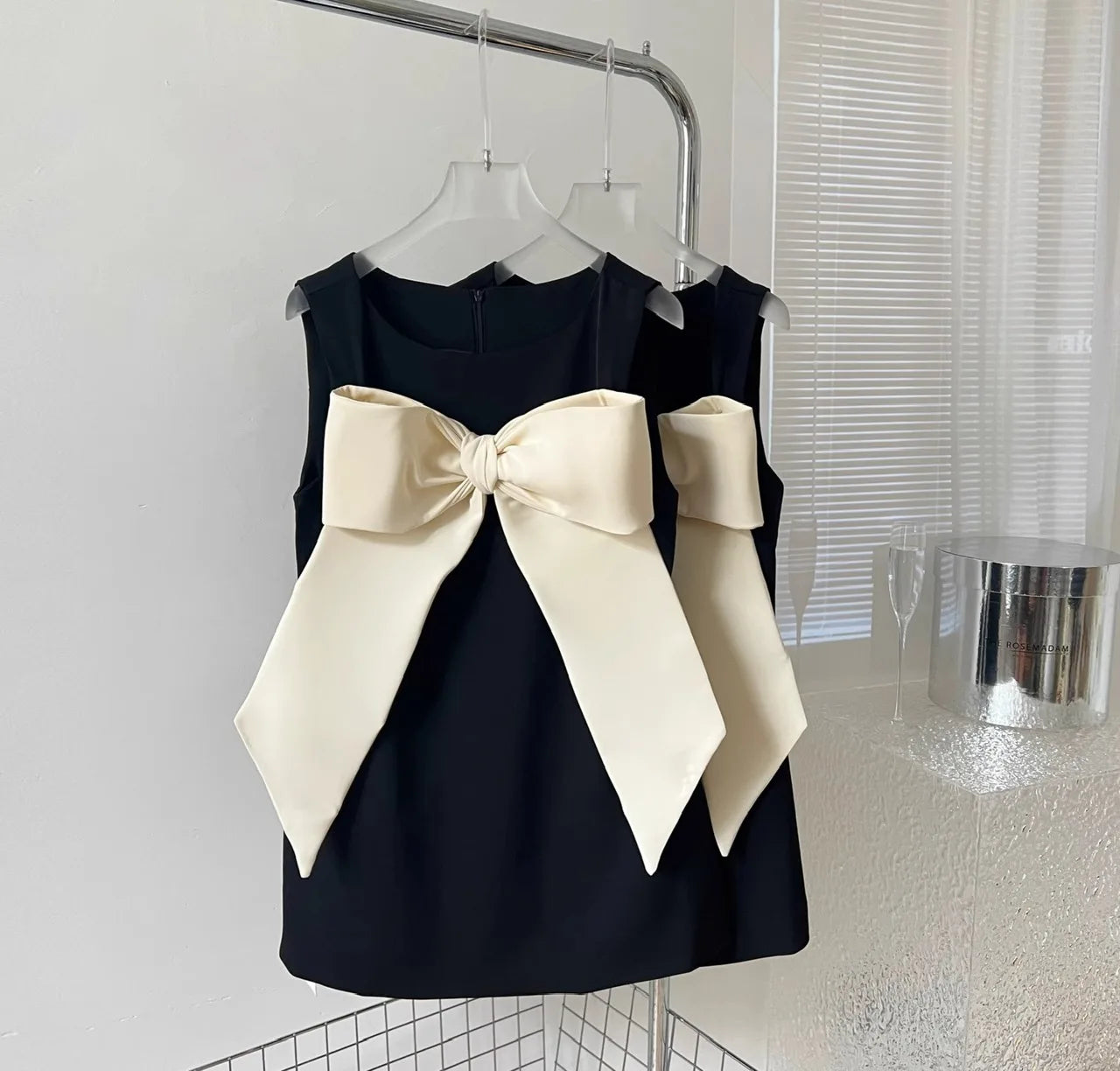 Small Fragrant Sleeveless A-line Dress With Big Bow Summer Women's Luxury Mini Dresses Trendy Temperament Evening Dress Elegant