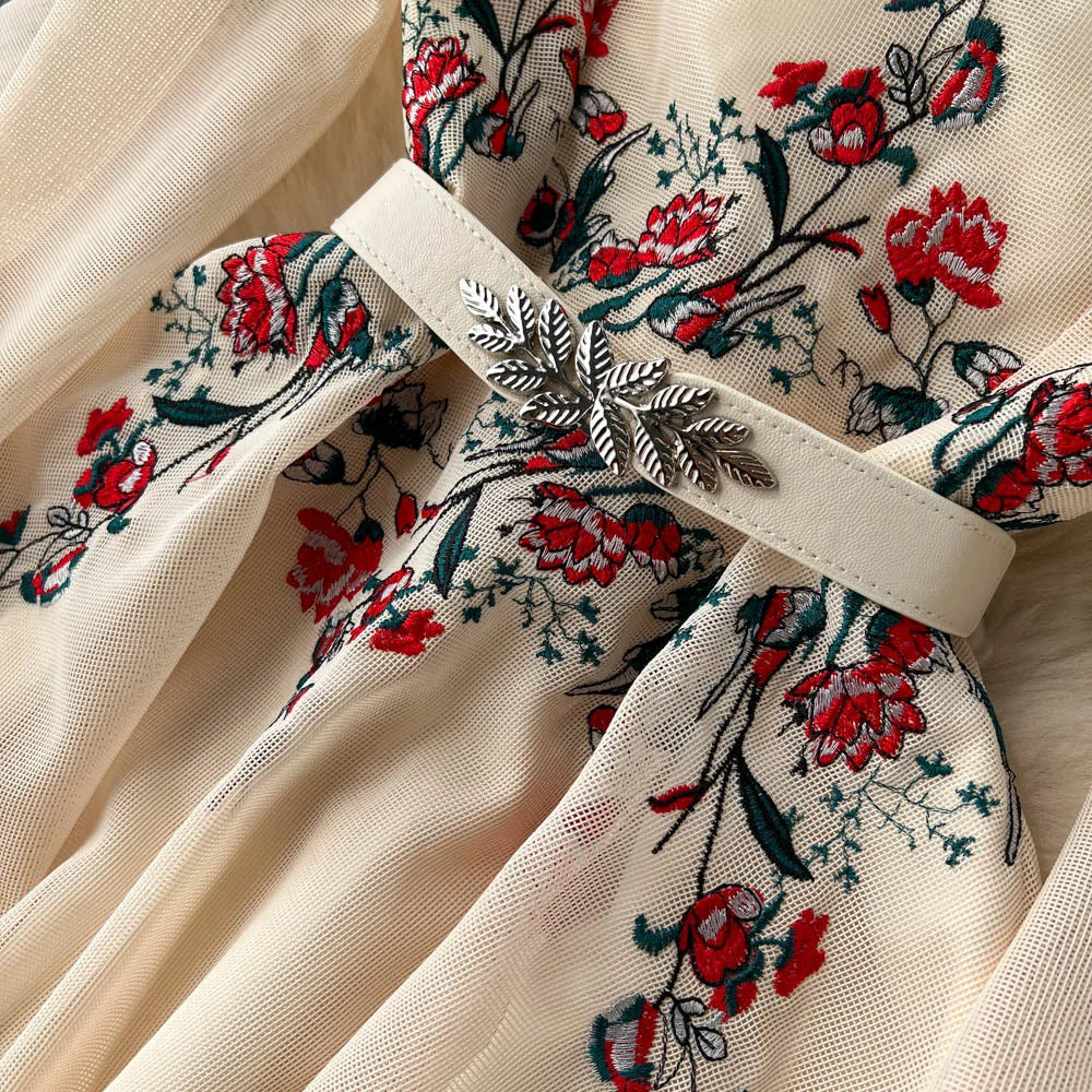 New Fashion Autumn White/Beige Beading Embroidery Long Dress For Women Elegant O Neck Puff Sleeve High Waist Elegant Party Robe