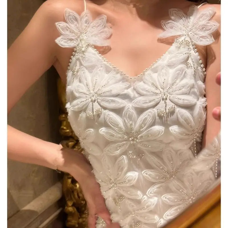 French High end Luxury Elegance Flower Studded Bead Relief Dress Women Slim Waist Closing Designer Spaghetti Strap Long Dresses