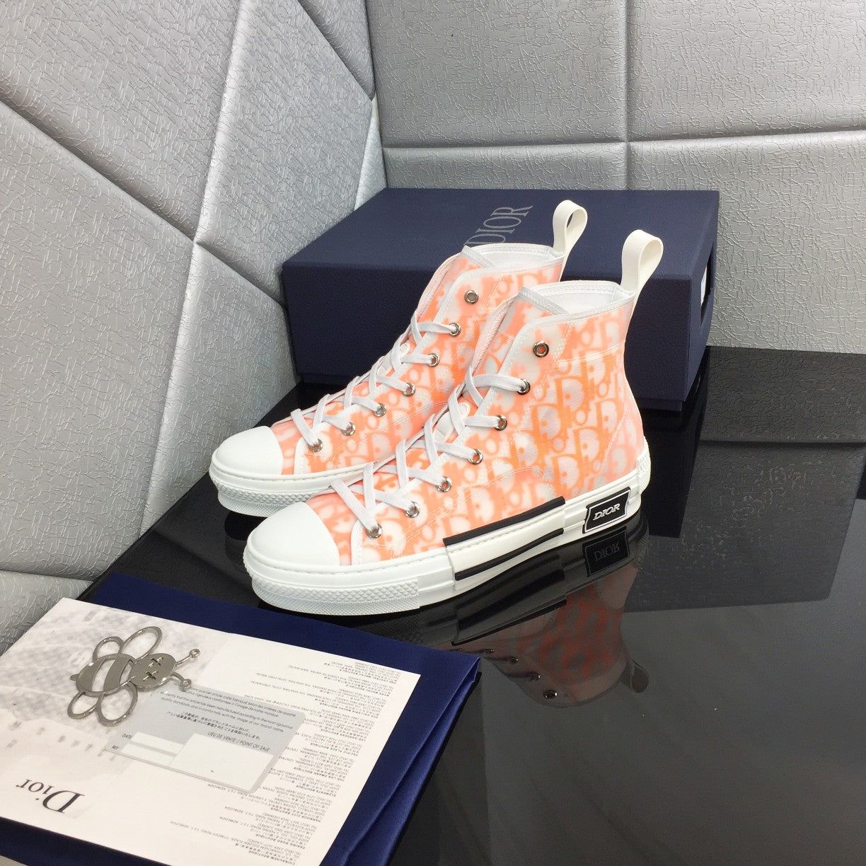 Dior
