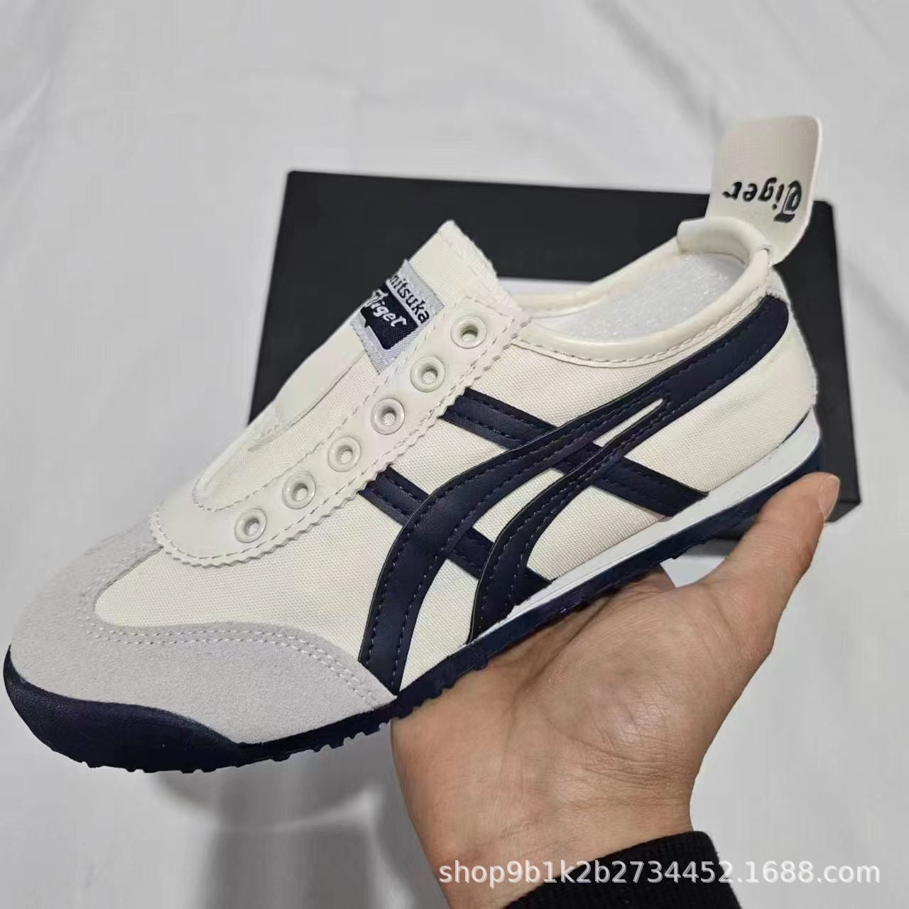 On hand 39
