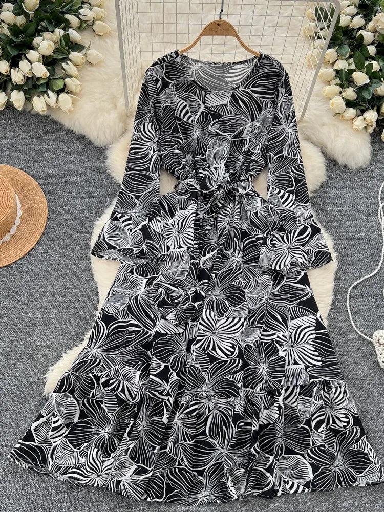 Women Vintage Print Dress for Women Autumn Flare Long Sleeves Lace Up Ruffles Slim Waist Evening Party Dresses A-Line Vestidos