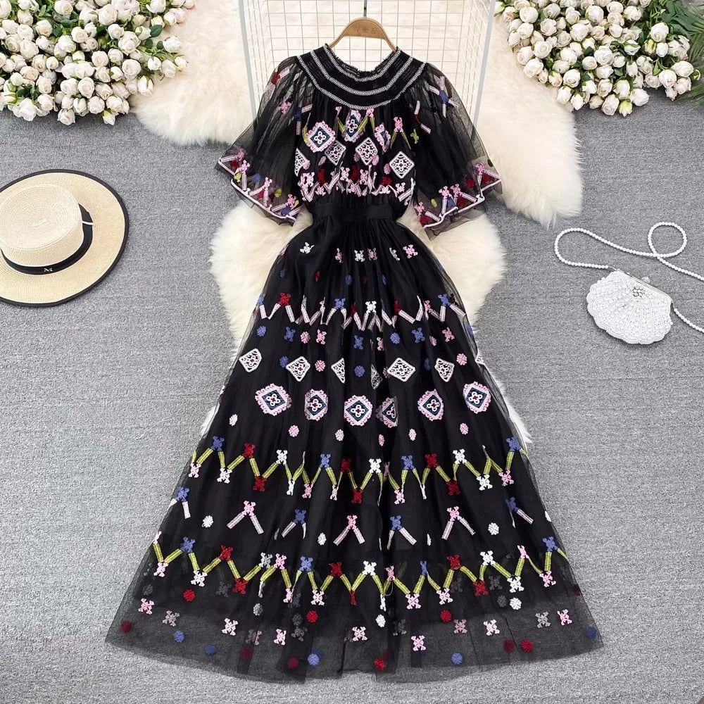 Summer Designer Fashion Runway Maxi Dress Women Short Sleeves Vintage High Quality Mesh Embroidery Long  Party Dress