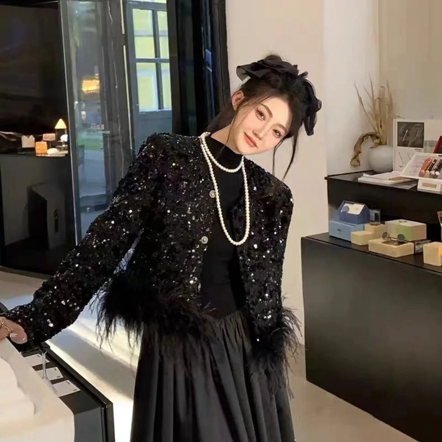 Women's Autumn and Winter Black Small Fragrance Coarse Tweed Elegant Short Coat French Heavy Industry Sequin Decorative Jackets