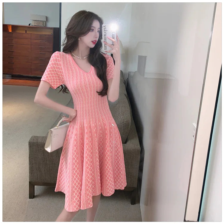 Women's Vintage Pink Knitted Mini Dress Small Fragrance V-Neck Short Sleeve Slim Fit Dresses Elegant Casual Spring Summer Female