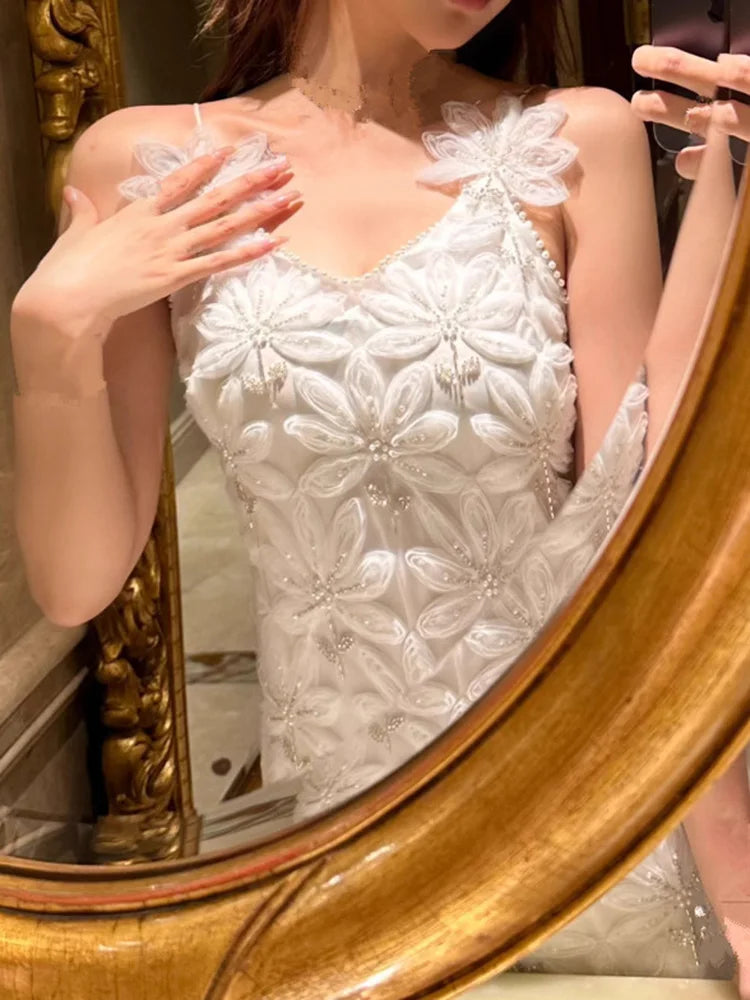 French High end Luxury Elegance Flower Studded Bead Relief Dress Women Slim Waist Closing Designer Spaghetti Strap Long Dresses