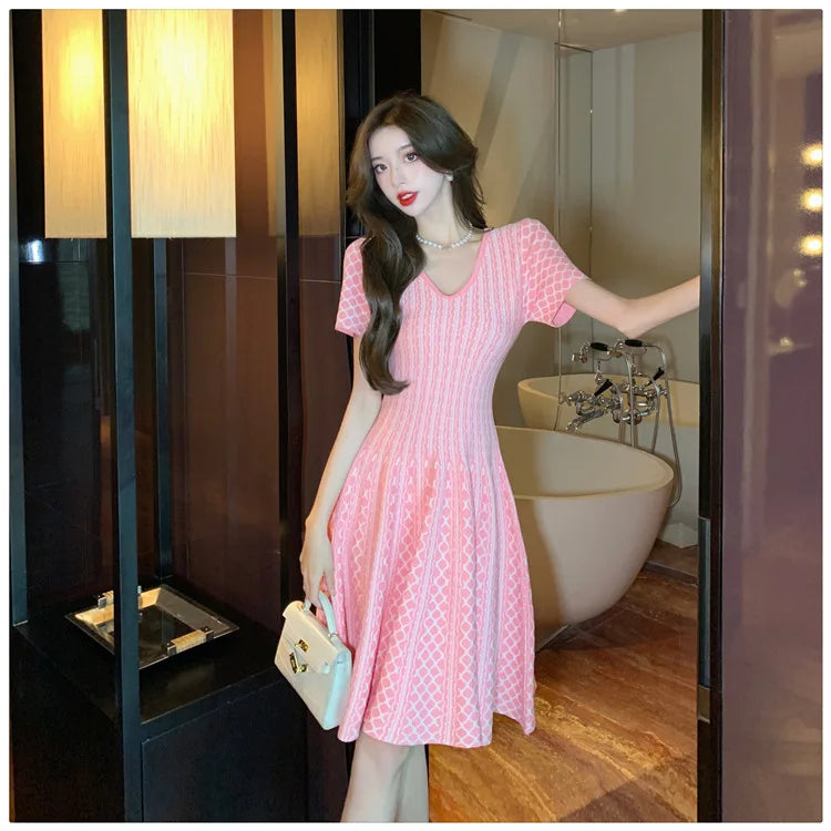 Women's Vintage Pink Knitted Mini Dress Small Fragrance V-Neck Short Sleeve Slim Fit Dresses Elegant Casual Spring Summer Female