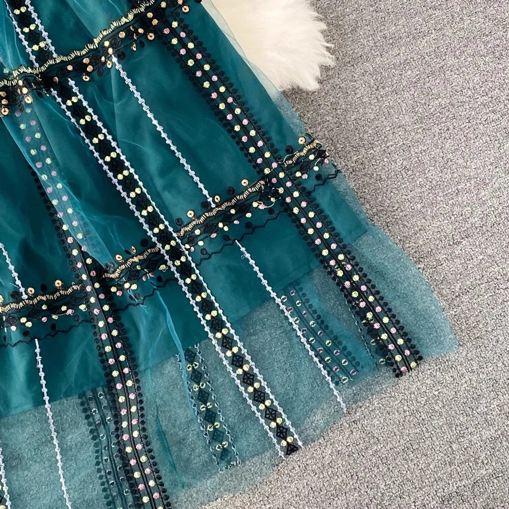 Luxury New Women Summer Embroidery Fashion Turn Down Collar Short Sleeve Party Casual Holiday Evening Runway Designer Dresses