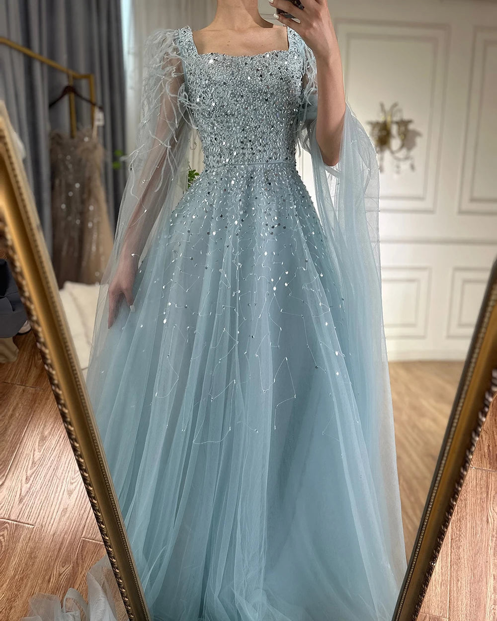 Serene Hill Arabic Blue A Line Feathers Cape Sleeves Beaded Luxury Saudi Evening Dresses Gowns for Formal Occasion 2024 LA71782A
