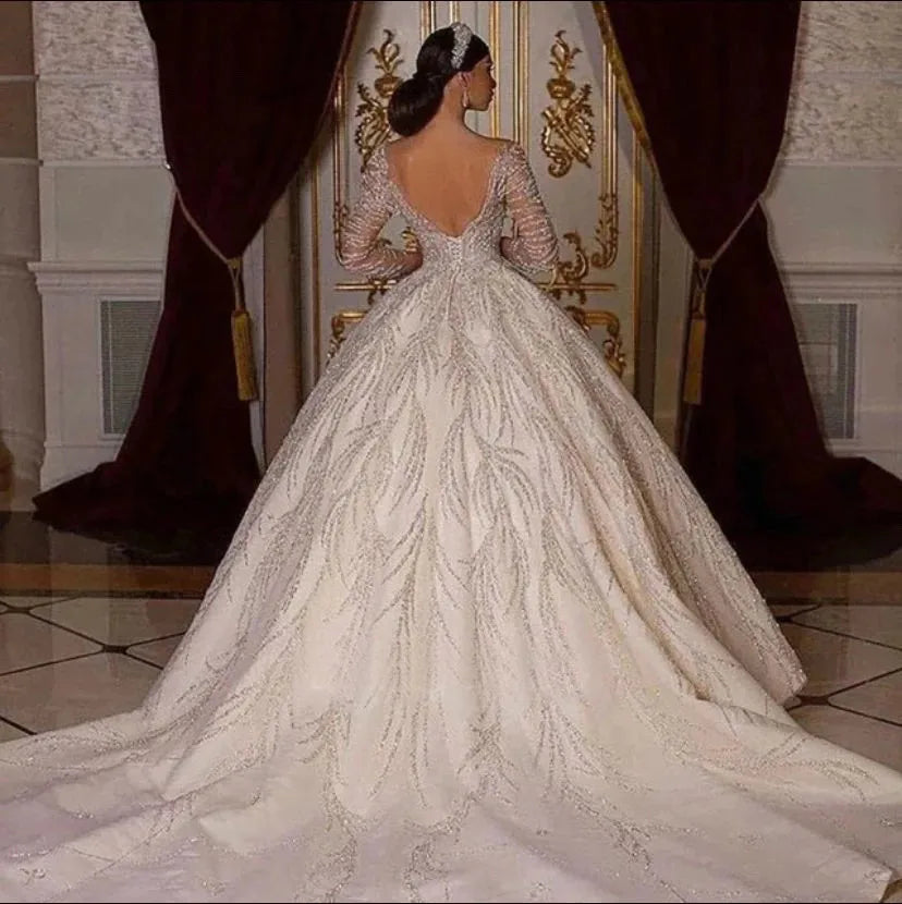 2023 Glitter Backless Wedding Dresses Ball Gown Arabian Luxury Sheer Neck Full Sleeves Sequins Bridal Gowns Vestidos De Novia