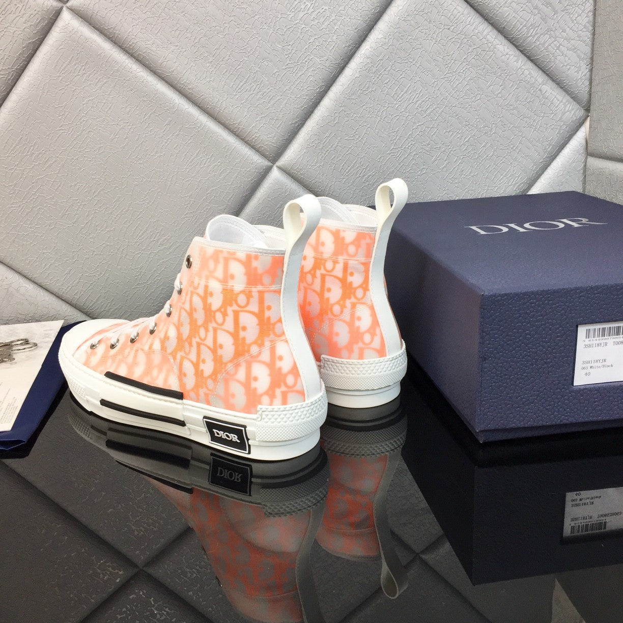 Dior