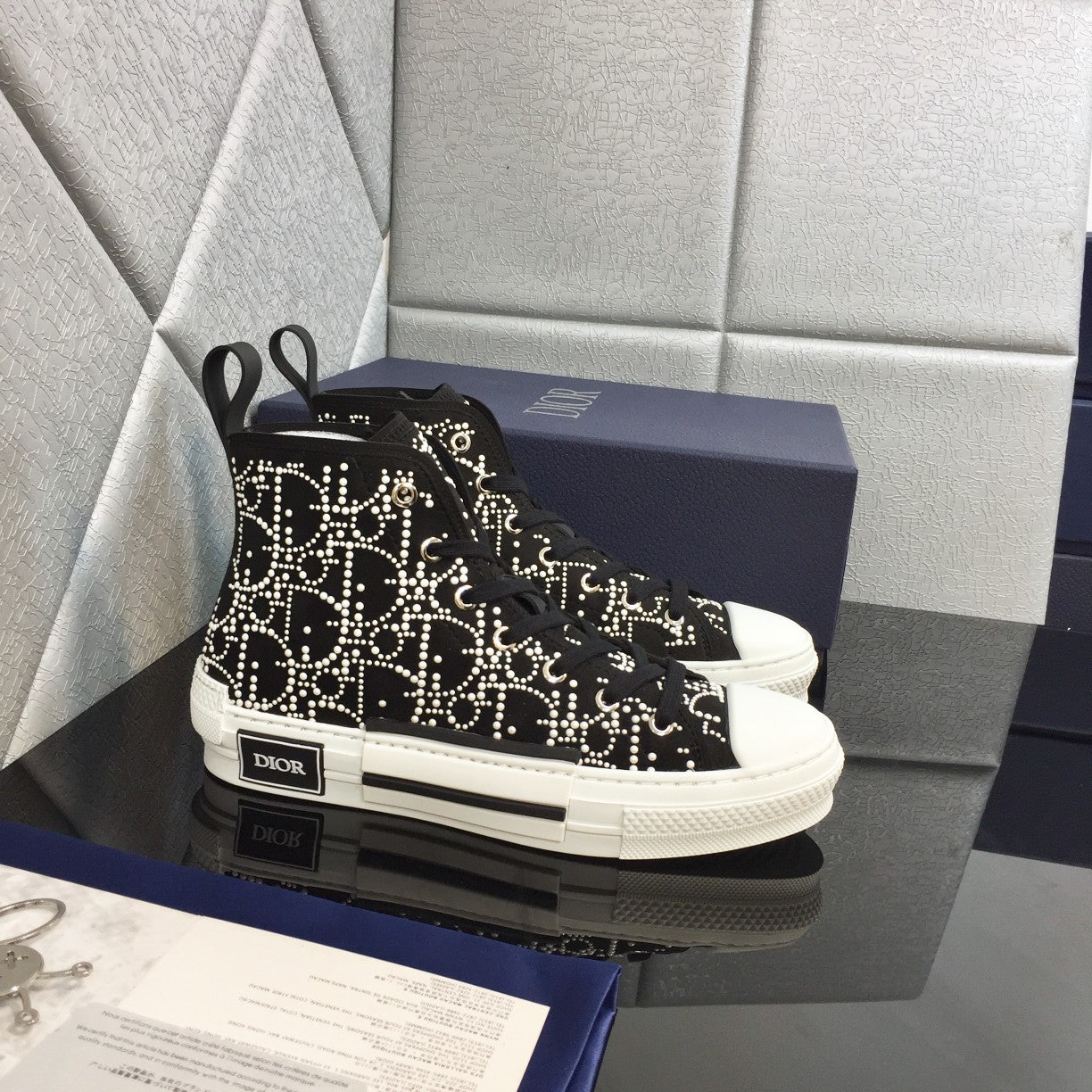Dior