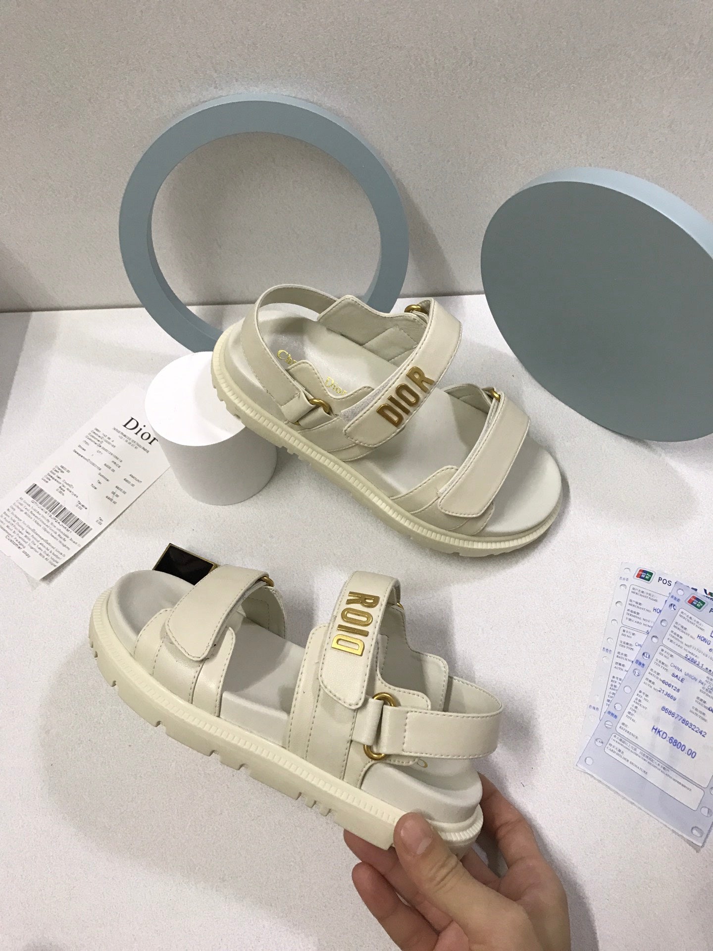 Dior