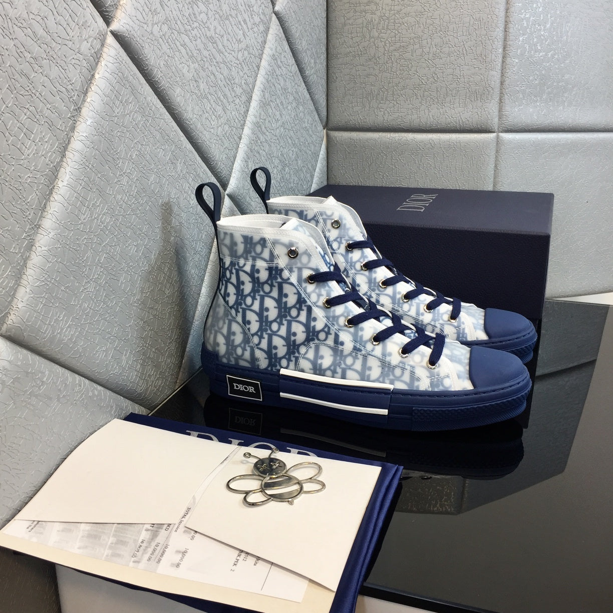 Dior