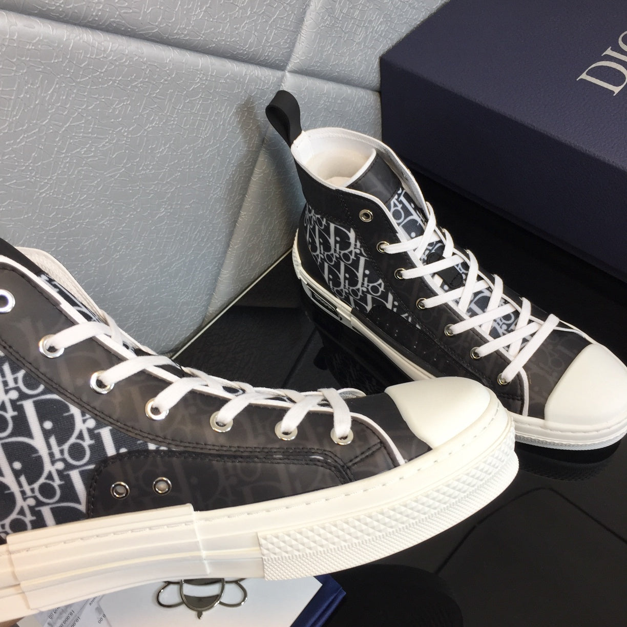 Dior