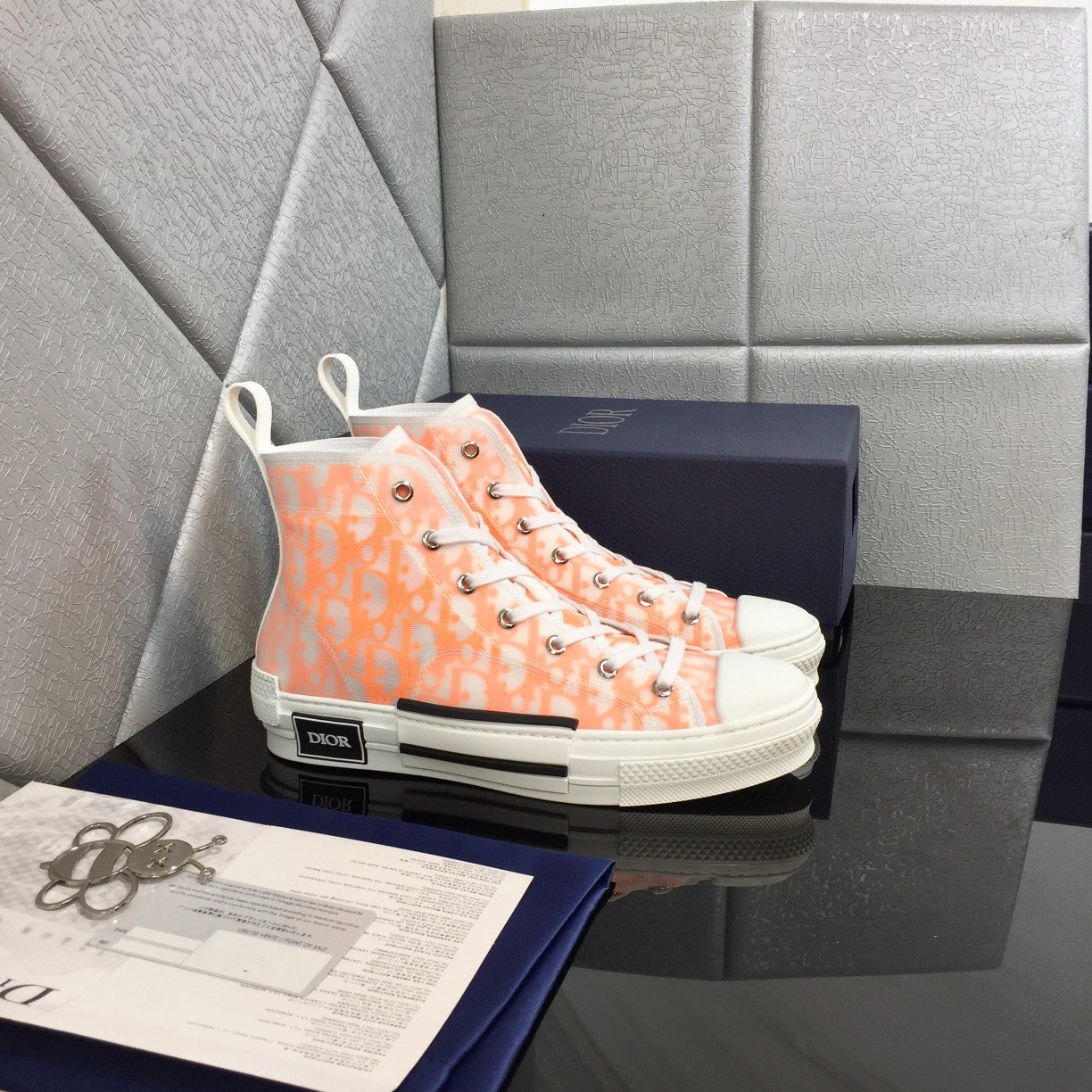 Dior